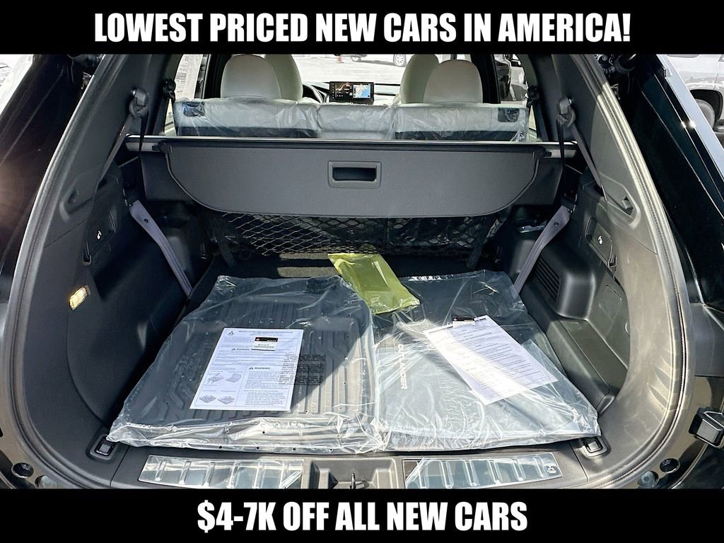 New 2026 Mitsubishi Outlander SE image 9