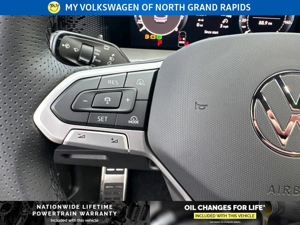 New 2026 Volkswagen Tiguan SE R-Line AWD/4WD image 14