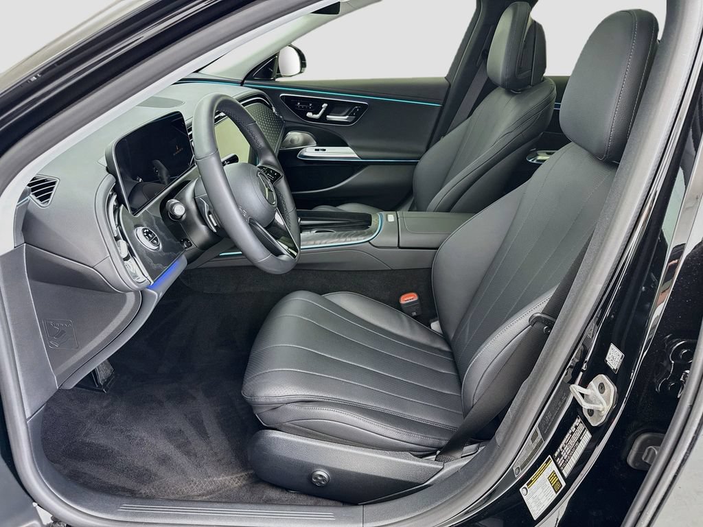 Used 2024 Mercedes-Benz E 350 4MATIC Sedan image 18