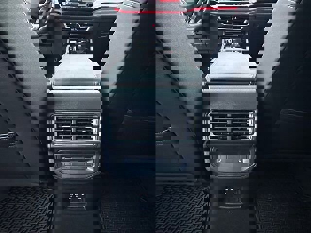 New 2026 Volkswagen Atlas Cross Sport SEL Premium R-Line image 31