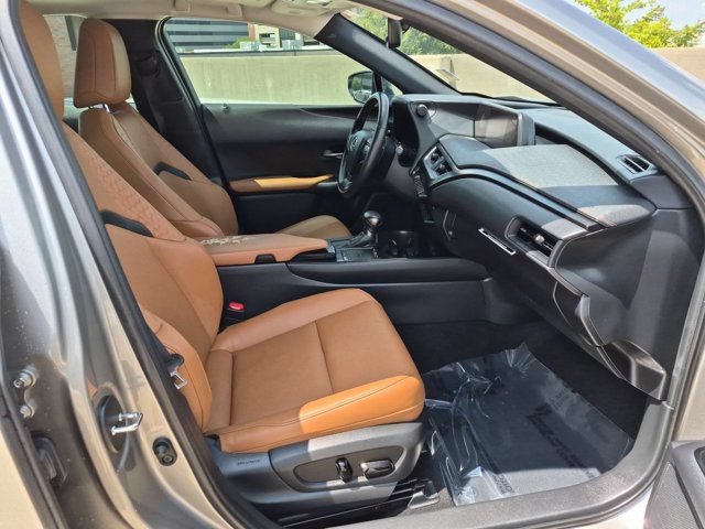Used 2021 Lexus UX 200 w/ Premium Package FWD image 20