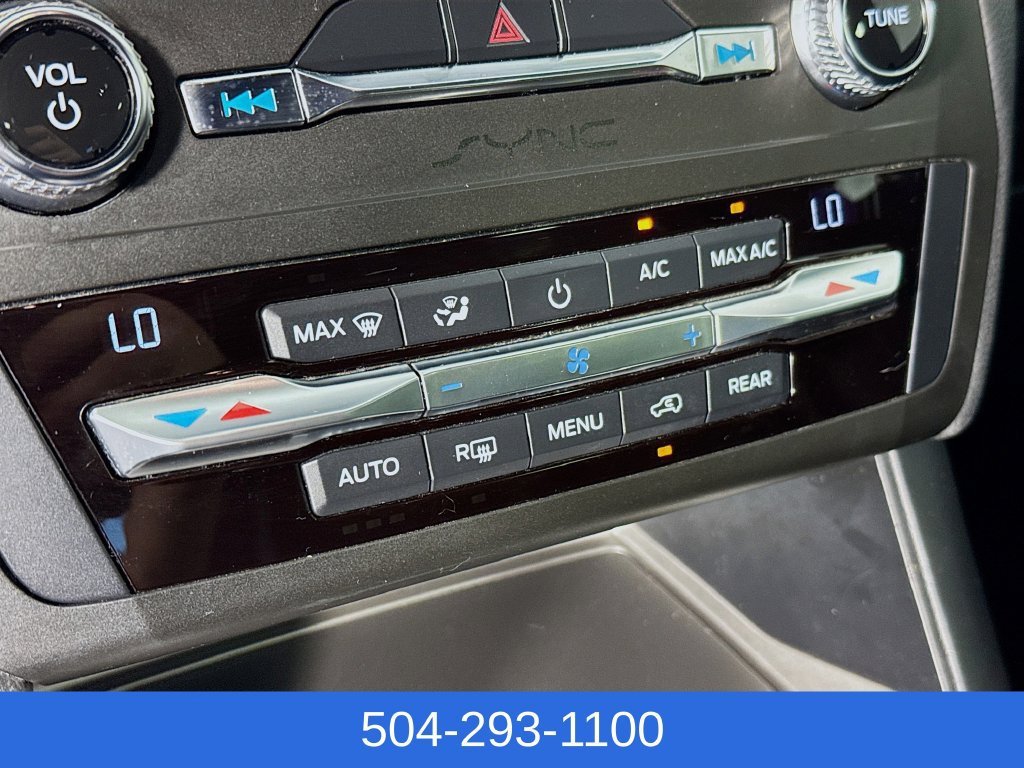 Used 2020 Ford Explorer XLT w/ Equipment Group 202A RWD image 17