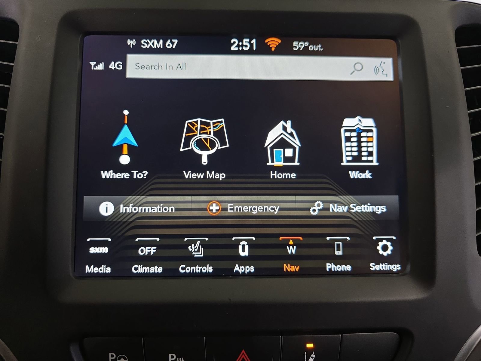 Used 2023 Jeep Cherokee Altitude Lux image 24