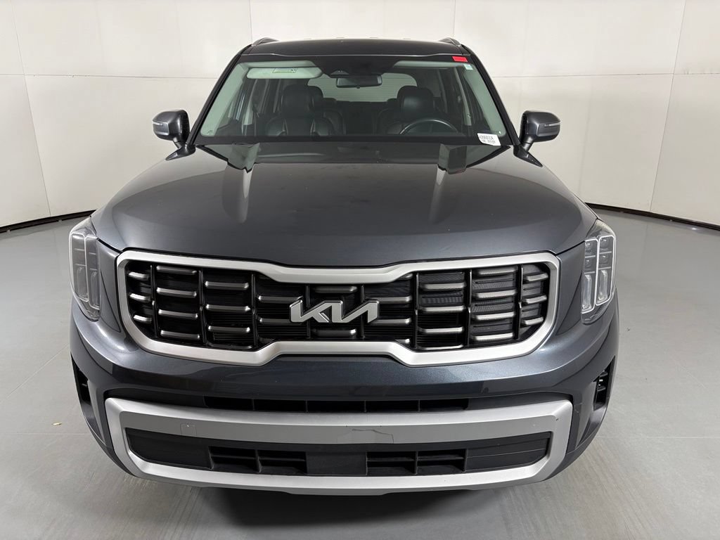 Used 2023 Kia Telluride S AWD/4WD image 3