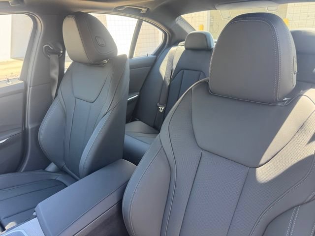 New 2026 BMW 330i xDrive Sedan w/ M Sport Package AWD/4WD image 17