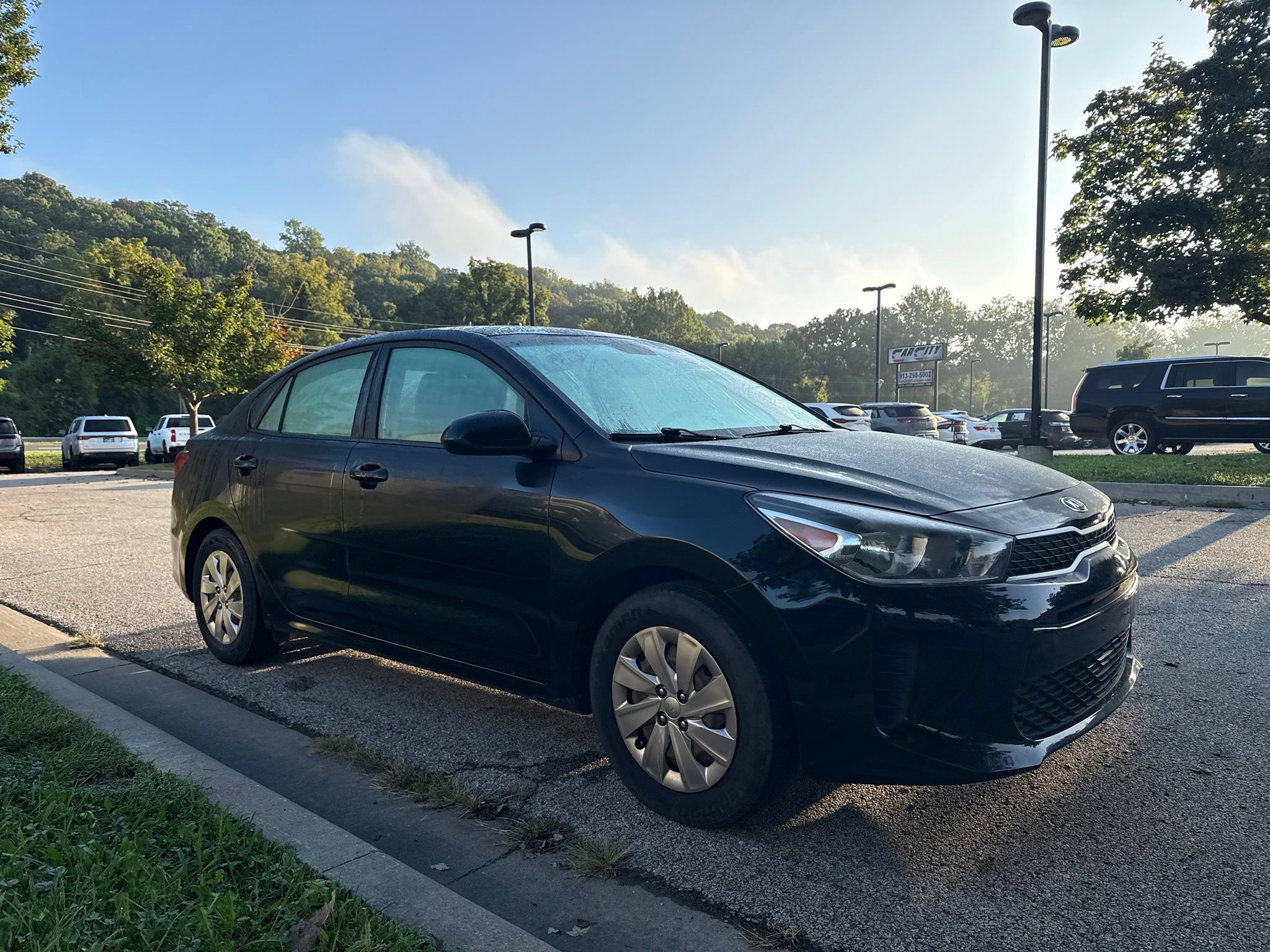 Used 2018 Kia Rio S FWD image 3