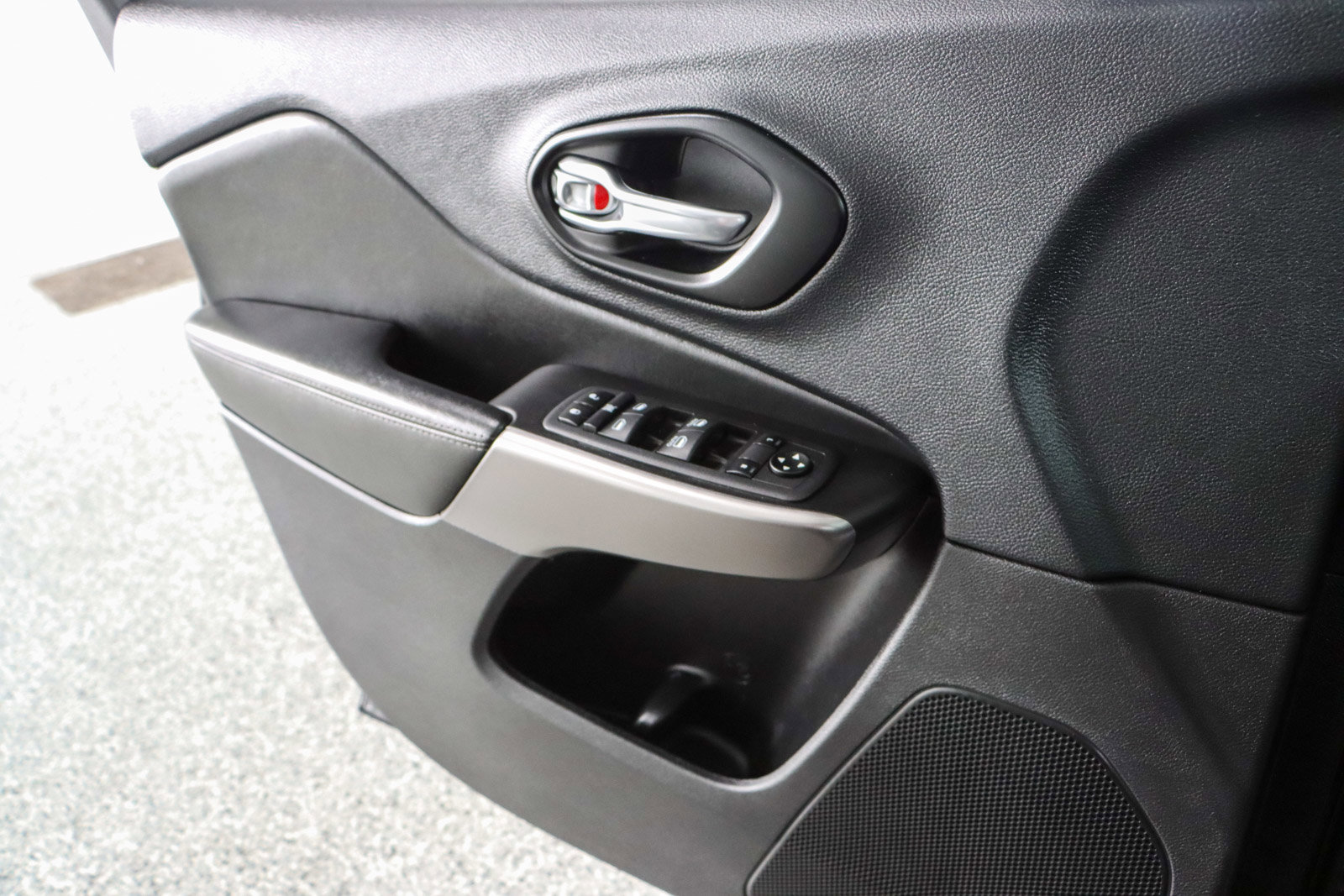 Used 2022 Jeep Cherokee Latitude Lux image 21