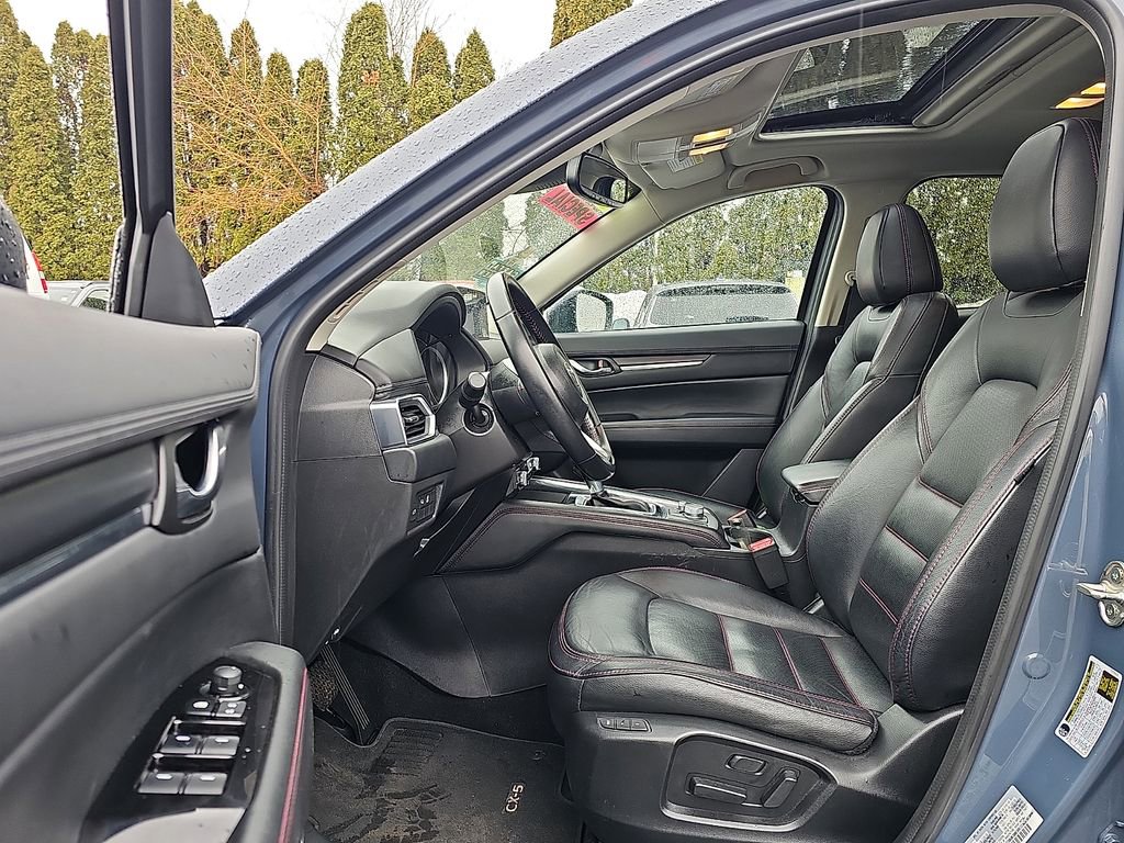 Used 2024 MAZDA CX-5 Carbon Edition image 13
