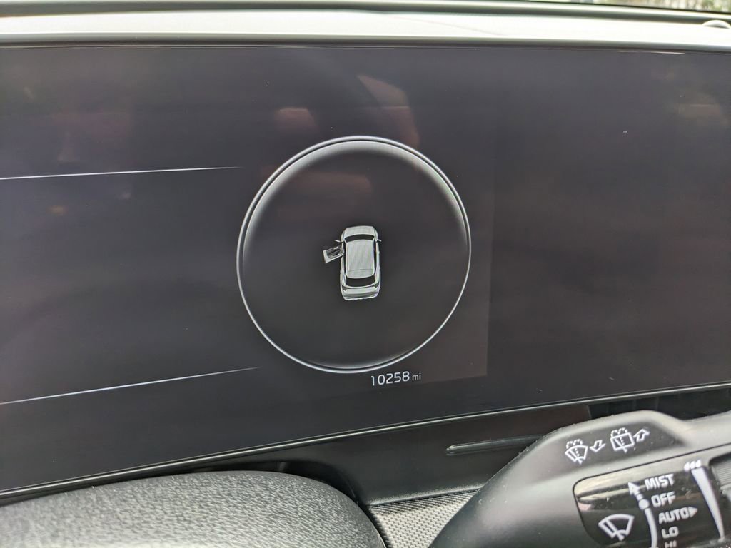 Certified 2025 Kia Sportage SX image 37