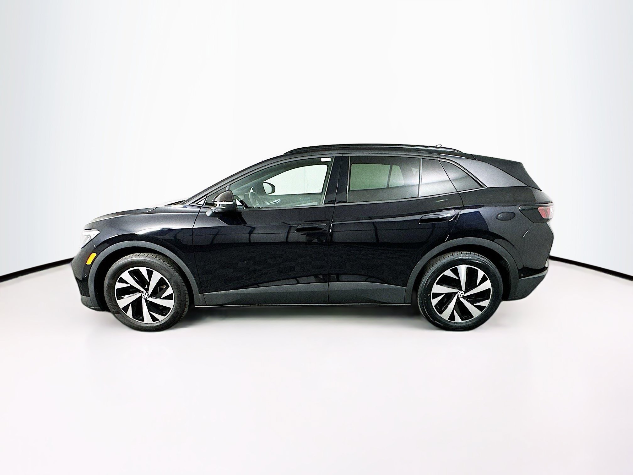 Used 2023 Volkswagen ID.4 2WD image 4