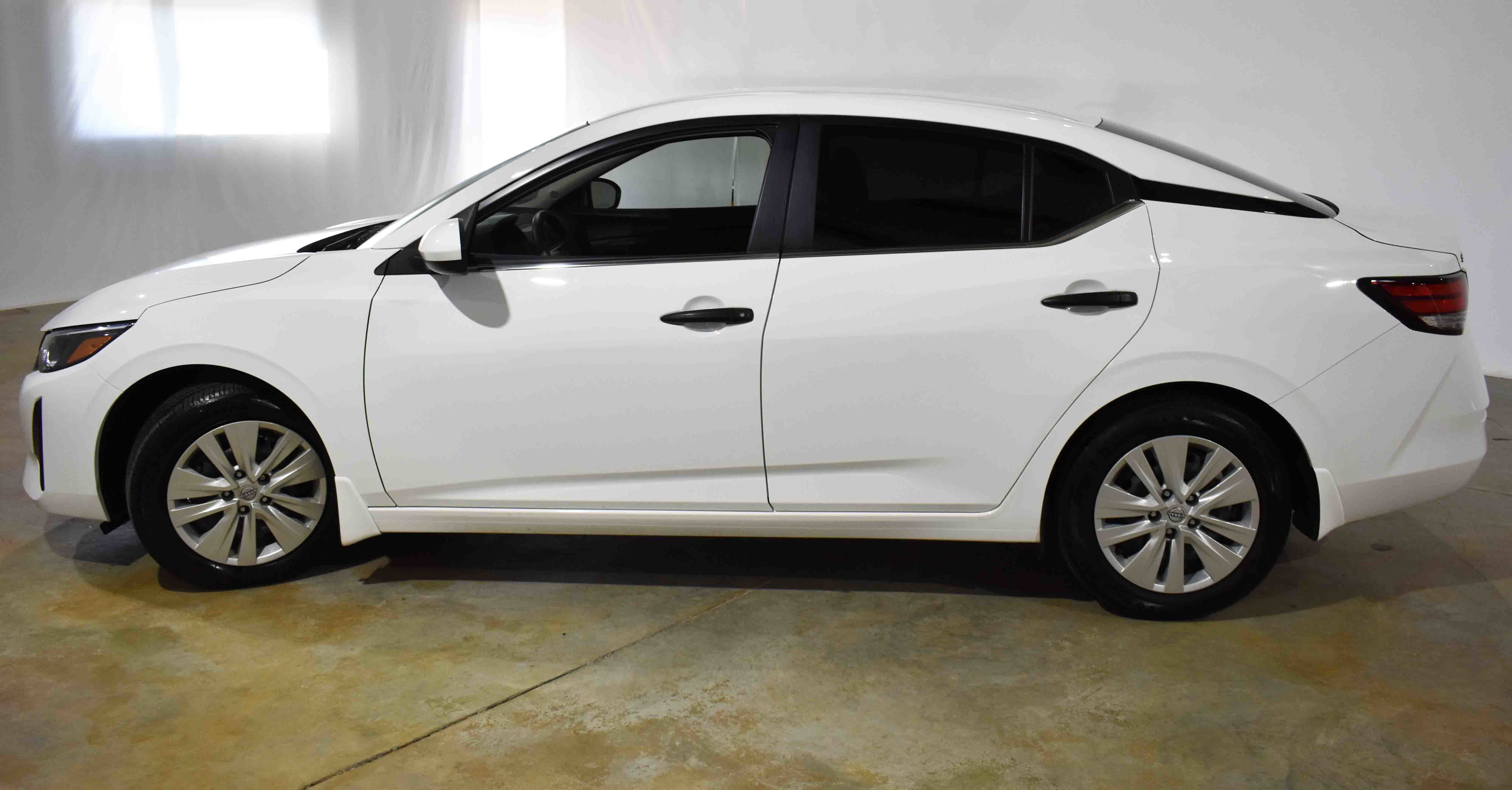 Used 2024 Nissan Sentra S image 6