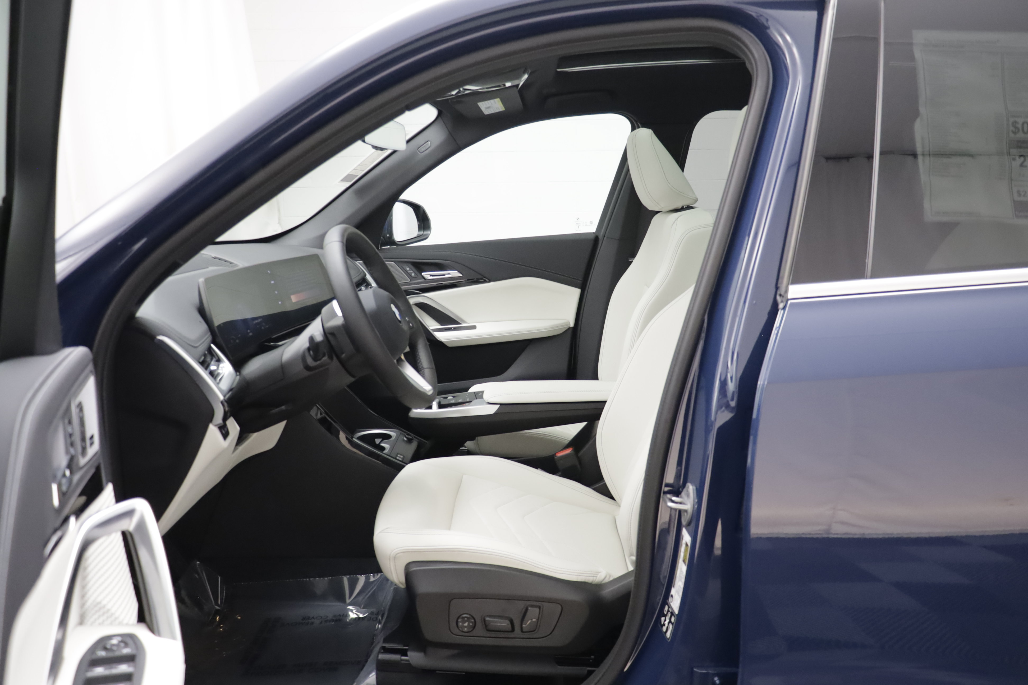 New 2027 BMW X1 xDrive28i AWD/4WD image 6