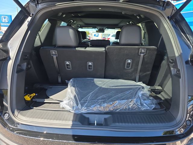Certified 2025 Honda Pilot Black Edition image 35