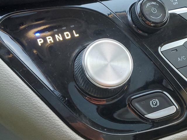 Used 2018 Chrysler Pacifica Limited image 31