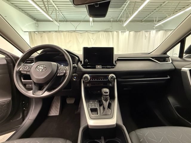 Certified 2025 Toyota RAV4 XLE AWD/4WD image 18