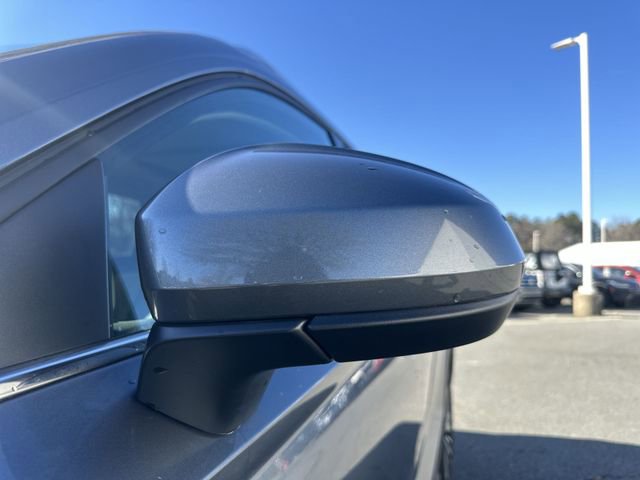 New 2026 Volkswagen Taos SE image 10