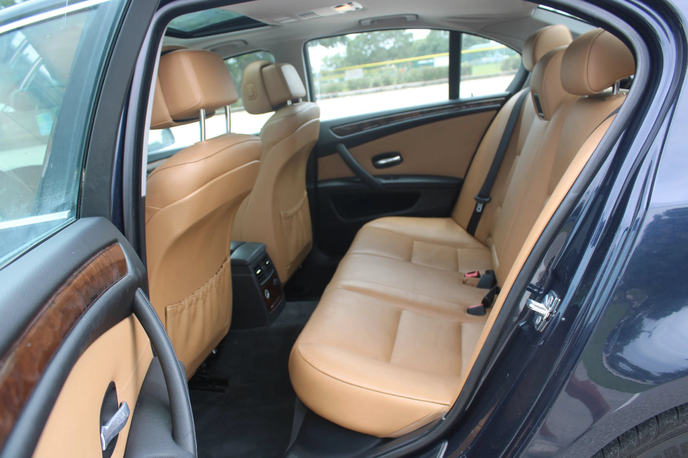 Used 2010 BMW 528i xDrive Sedan AWD/4WD image 19