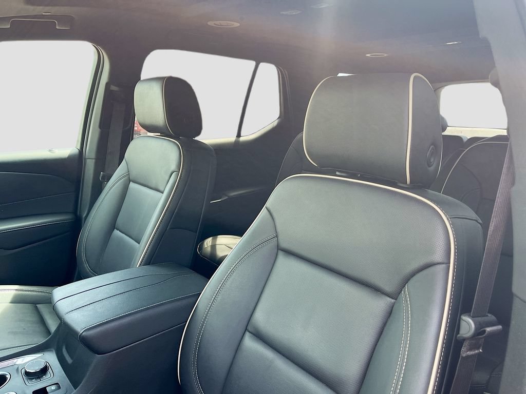 Used 2023 Chevrolet Traverse Premier AWD/4WD image 22