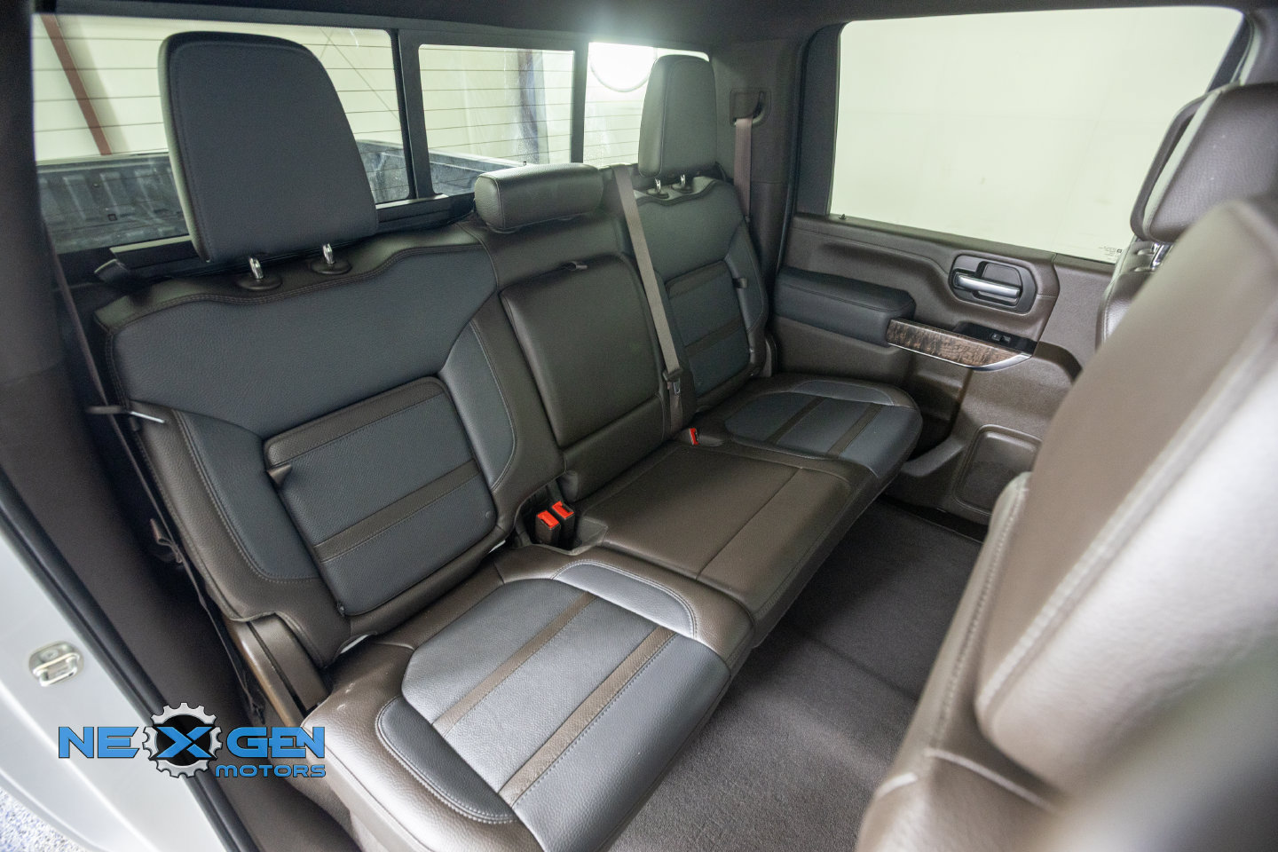 Used 2023 GMC Sierra 2500 Denali w/ Denali Ultimate Package AWD/4WD image 42