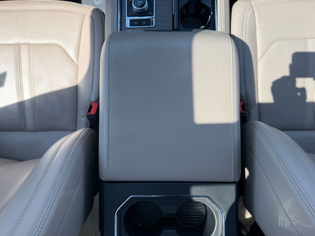 Used 2024 Ford Expedition Limited image 35