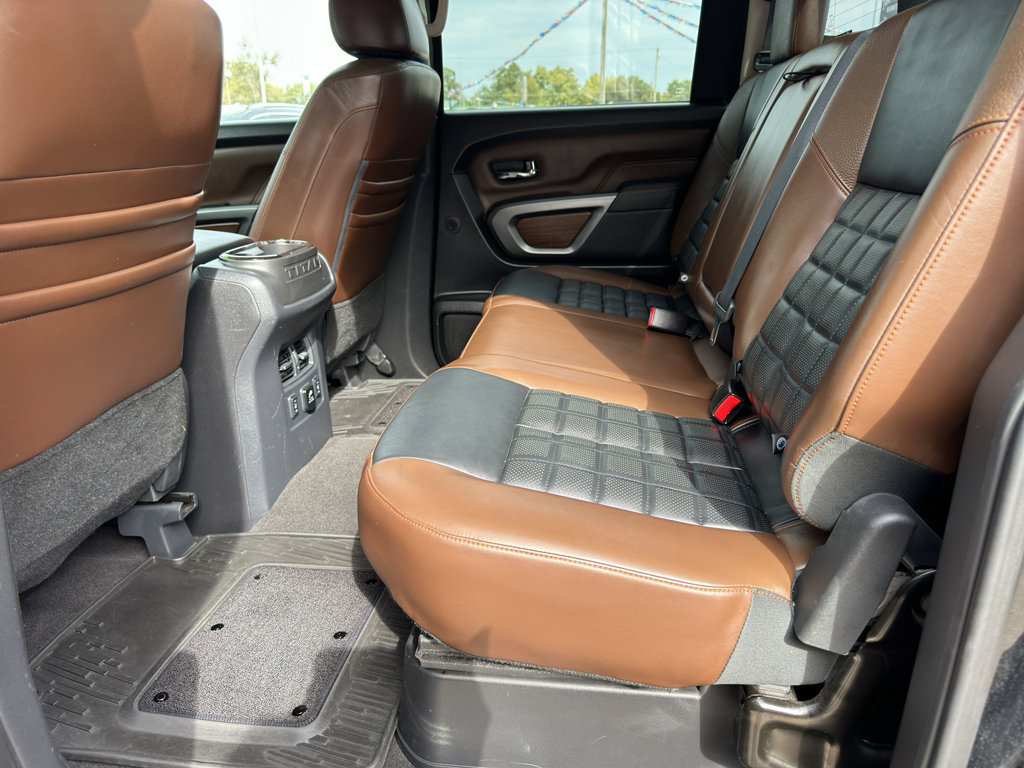 Used 2018 Nissan Titan Platinum Reserve w/ Platinum Utility Package image 10