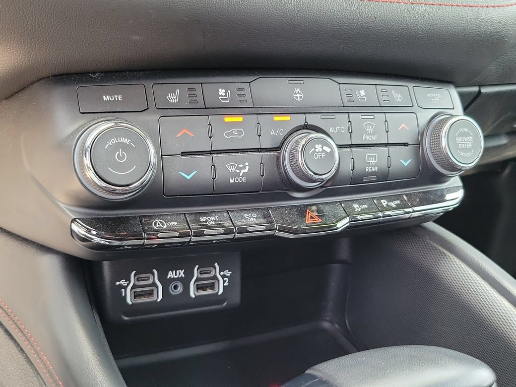 Used 2024 Dodge Durango GT AWD/4WD image 29