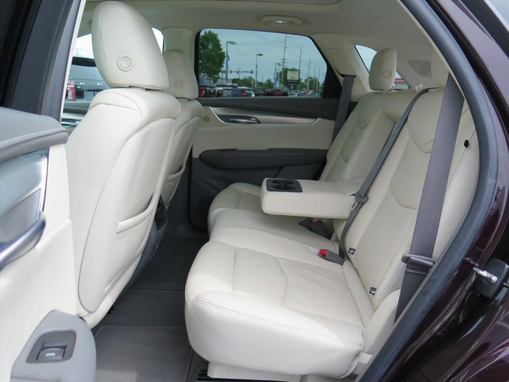 Used 2018 Cadillac XT5 Premium Luxury FWD image 23