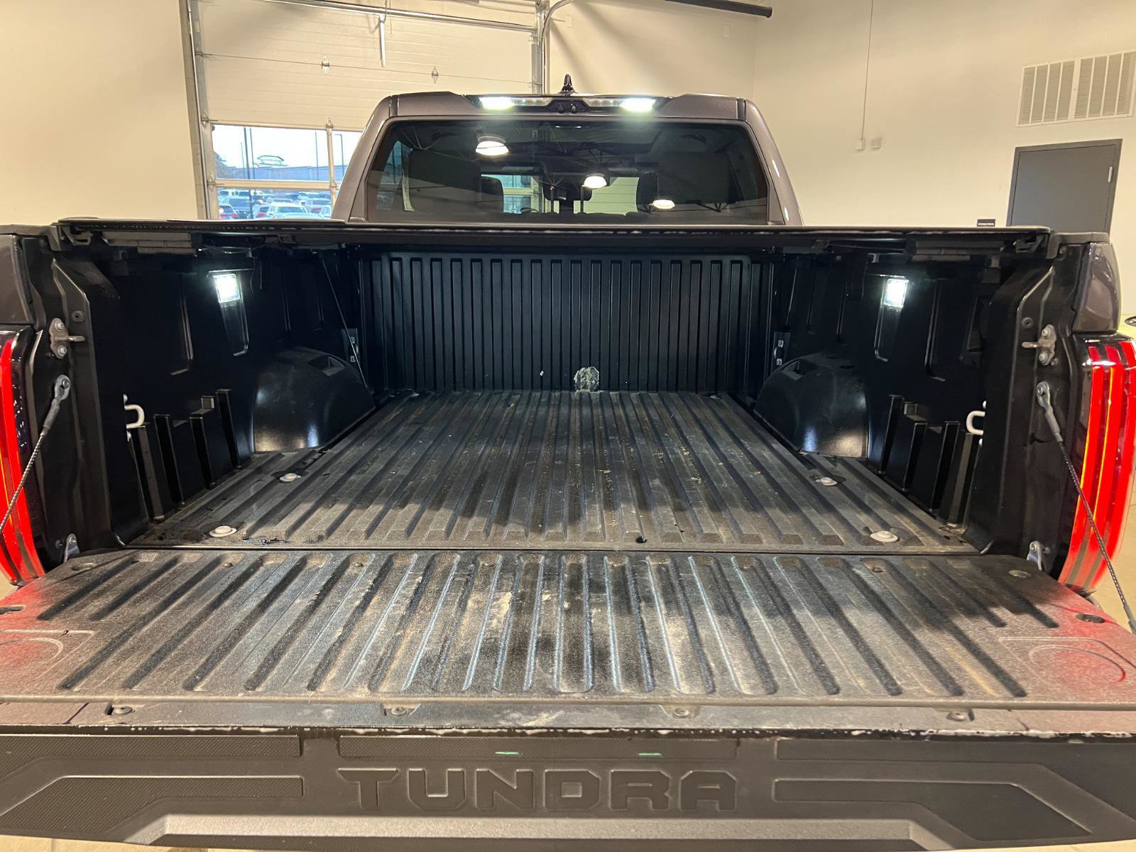 Used 2022 Toyota Tundra Limited image 34