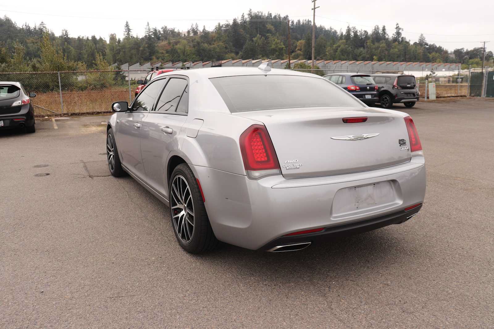 Used 2018 Chrysler 300 S AWD/4WD image 7