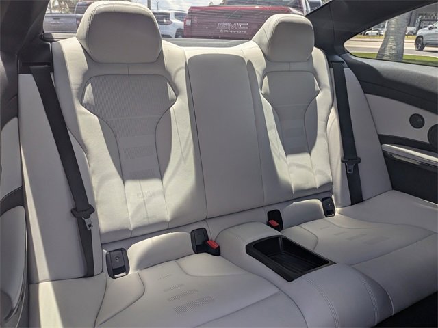 Used 2020 BMW M4 Base image 13