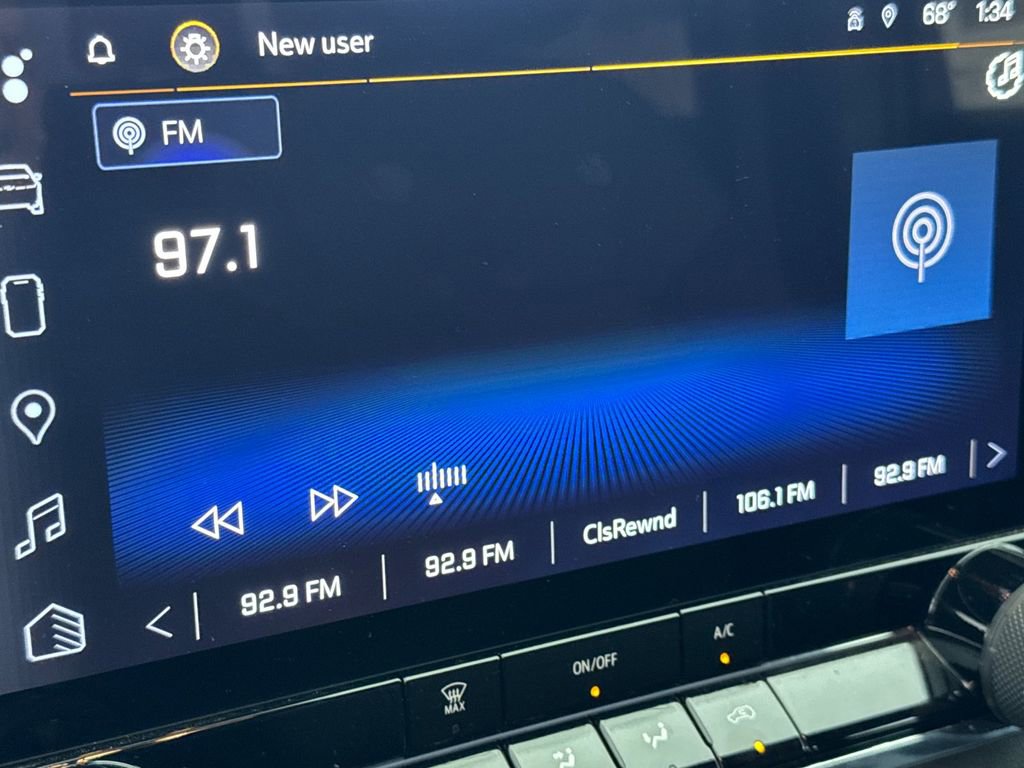 Used 2023 Chevrolet Colorado W/T image 16