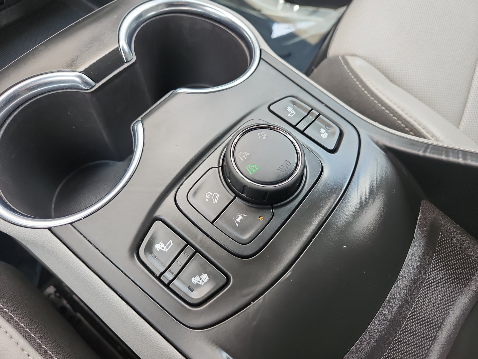 Used 2023 GMC Terrain SLT w/ Infotainment Package II AWD/4WD image 24