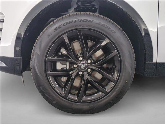 New 2026 Land Rover Discovery Sport Landmark AWD/4WD image 10