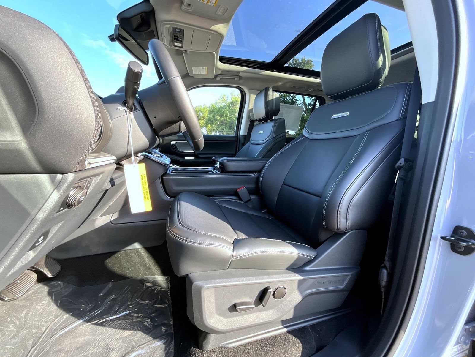 New 2027 Ford Expedition Platinum w/ Driver's Package AWD/4WD image 12