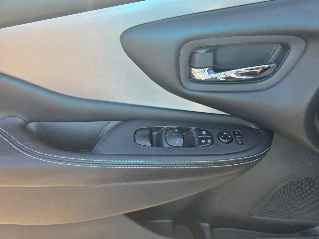 Used 2019 Nissan Murano SV w/ Premium Package AWD/4WD image 11