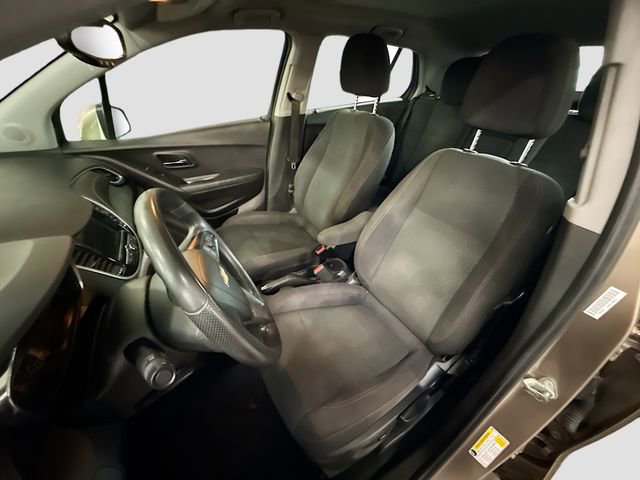 Used 2018 Chevrolet Trax LS image 20
