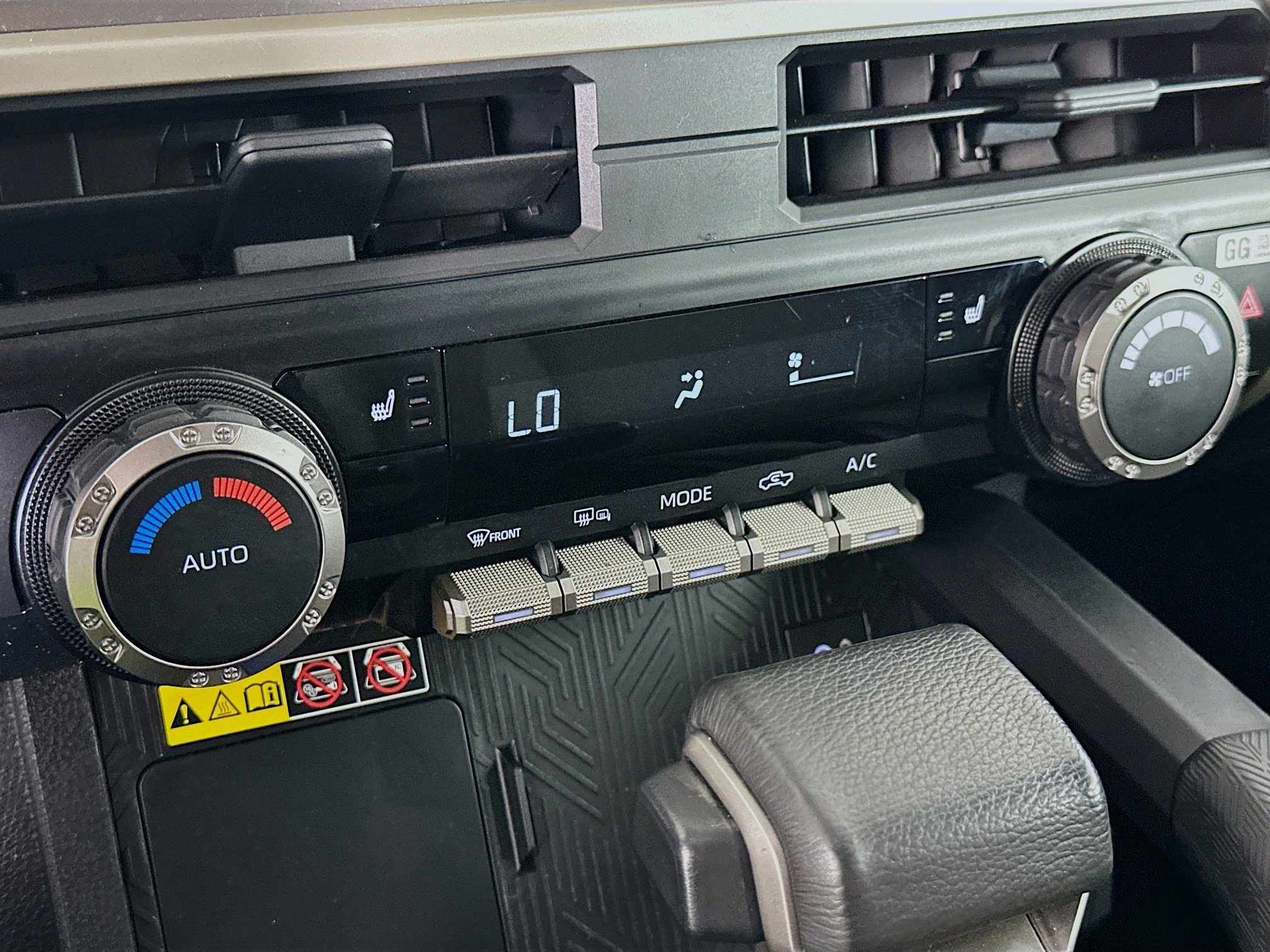 Used 2024 Toyota Tacoma SR5 image 23