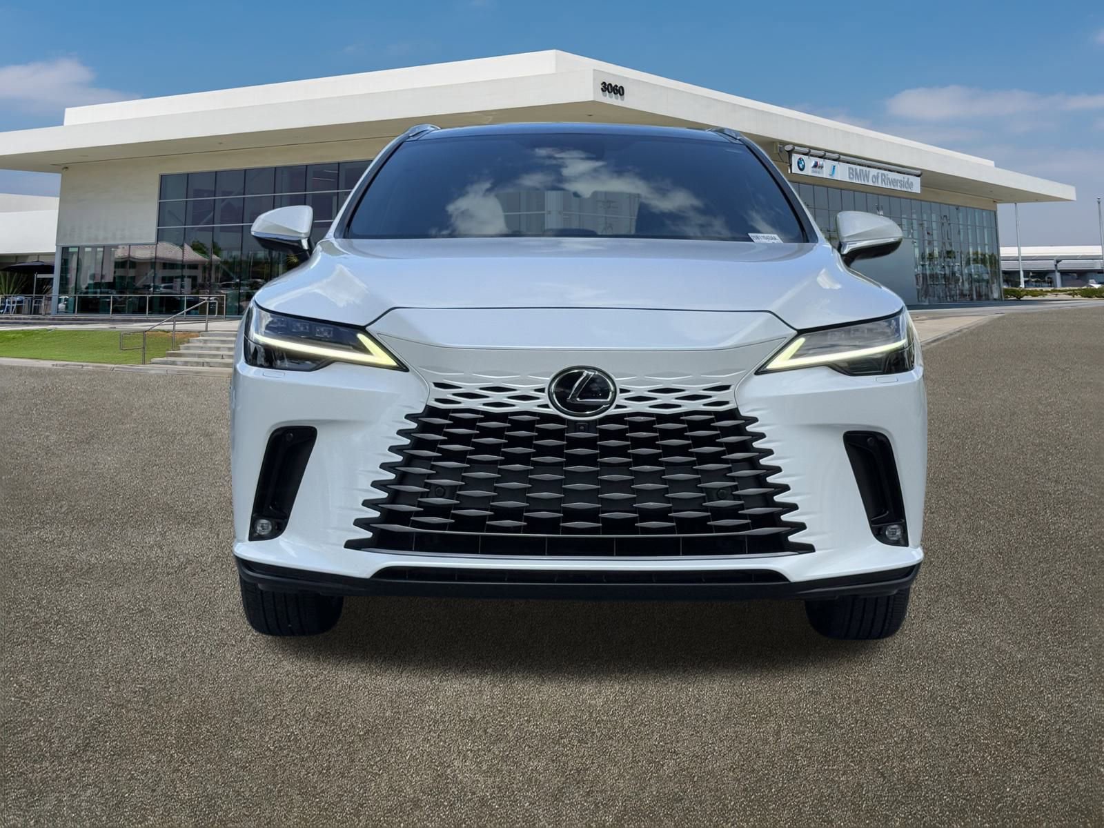 Used 2024 Lexus RX 350 FWD image 3