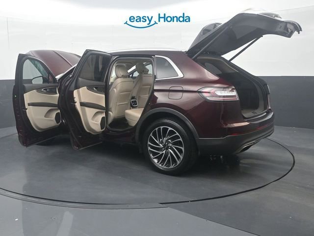 Used 2020 Lincoln Nautilus Reserve AWD/4WD image 37