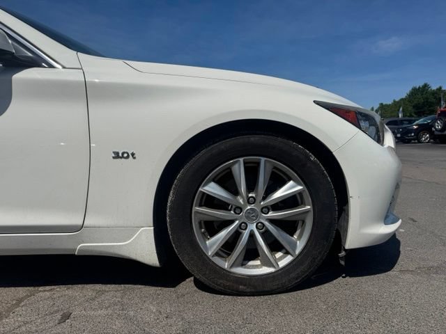 Used 2017 INFINITI Q50 3.0t Premium w/ 3.0T Premium Plus Package AWD/4WD image 11