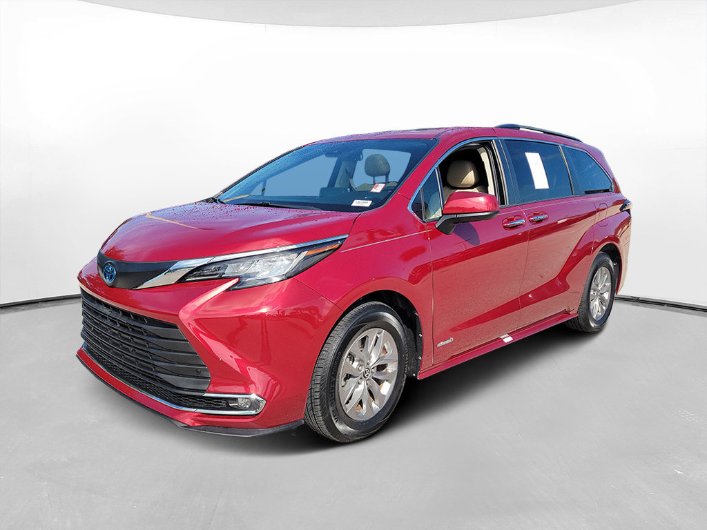 Certified 2021 Toyota Sienna XLE