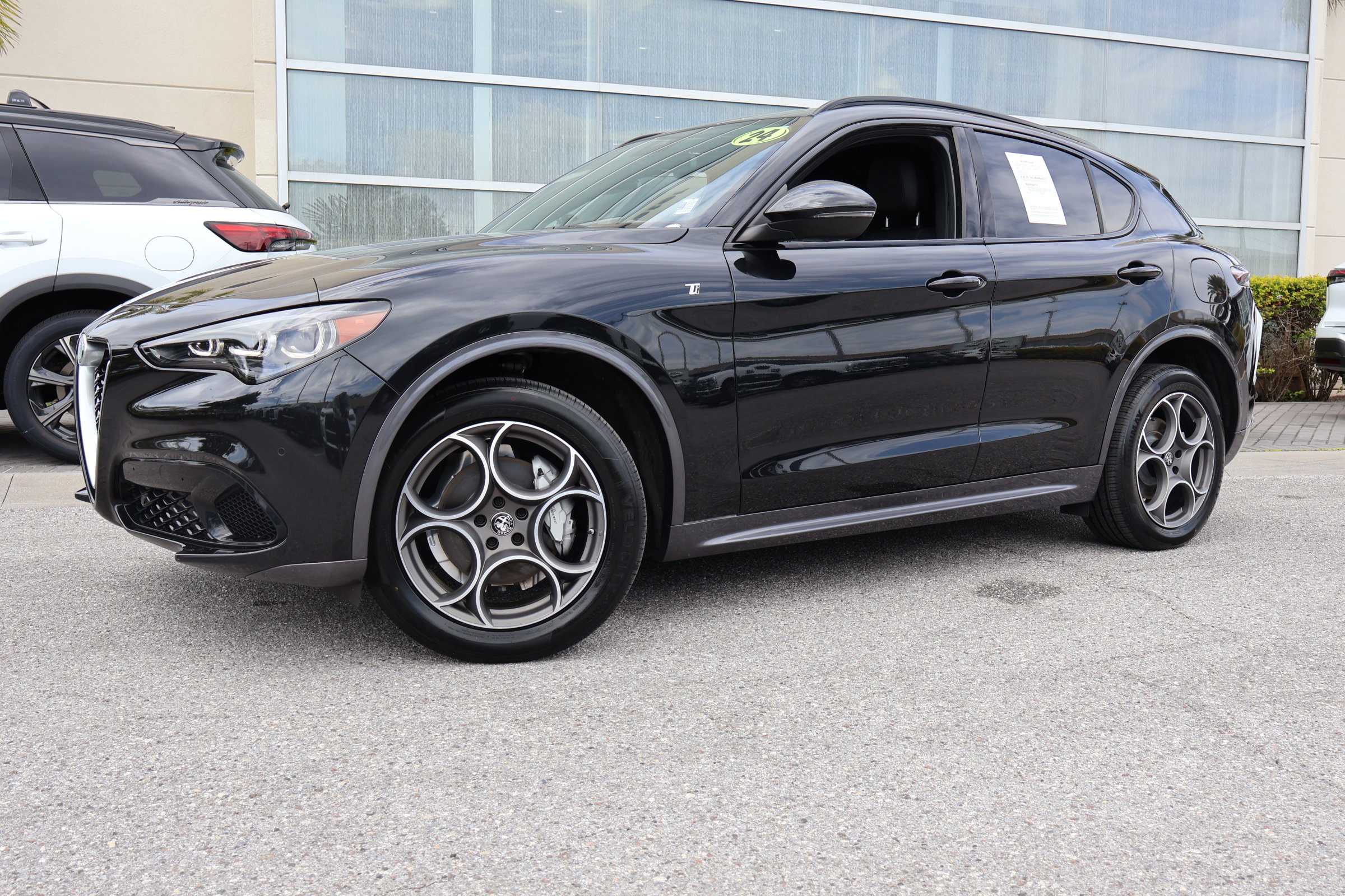 Used 2024 Alfa Romeo Stelvio Ti AWD/4WD image 1