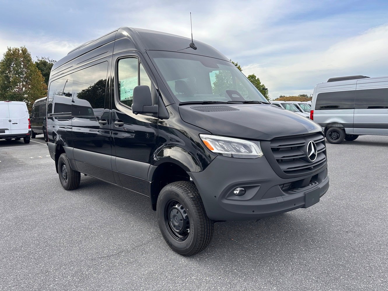 New 2025 Mercedes-Benz Sprinter 2500 image 1