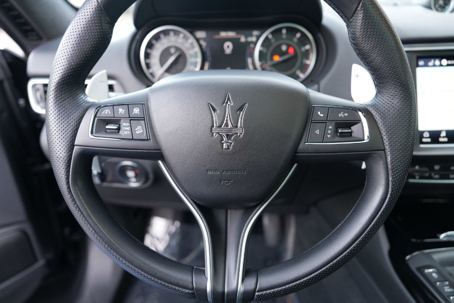 Used 2023 Maserati Levante Modena image 41