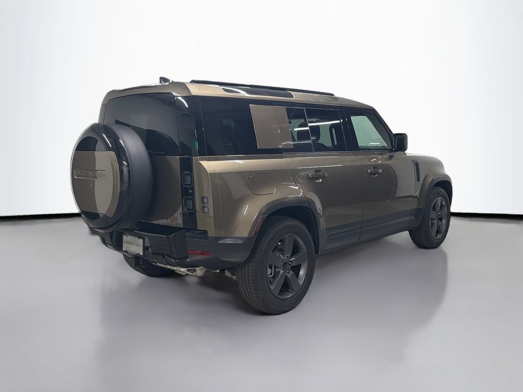 Used 2026 Land Rover Defender 110 S AWD/4WD image 9