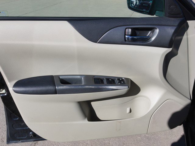 Used 2011 Subaru Impreza Outback Sport image 11