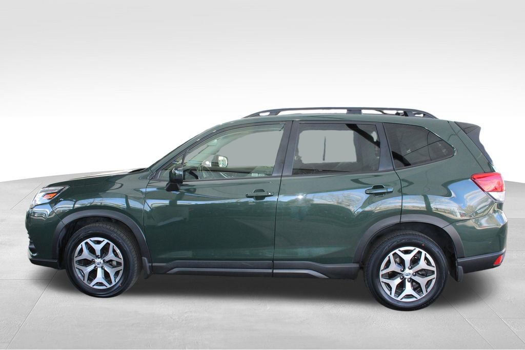 Used 2024 Subaru Forester Premium image 13