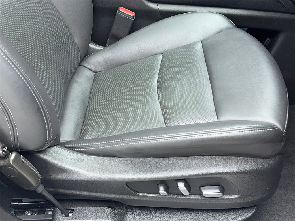 Used 2024 Cadillac XT6 Sport image 49