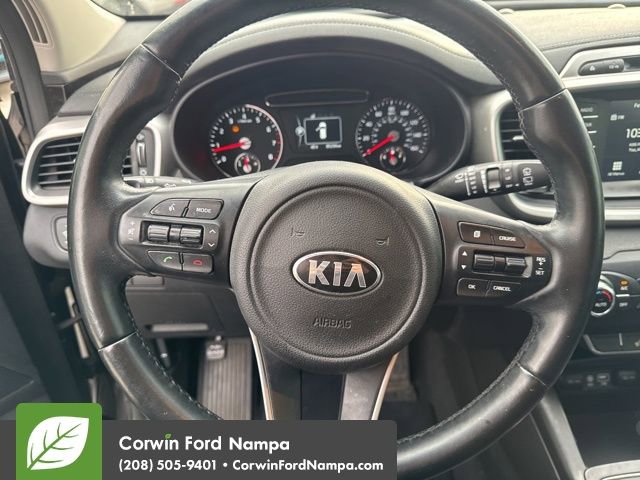 Used 2017 Kia Sorento LX w/ LX Convenience Package image 8