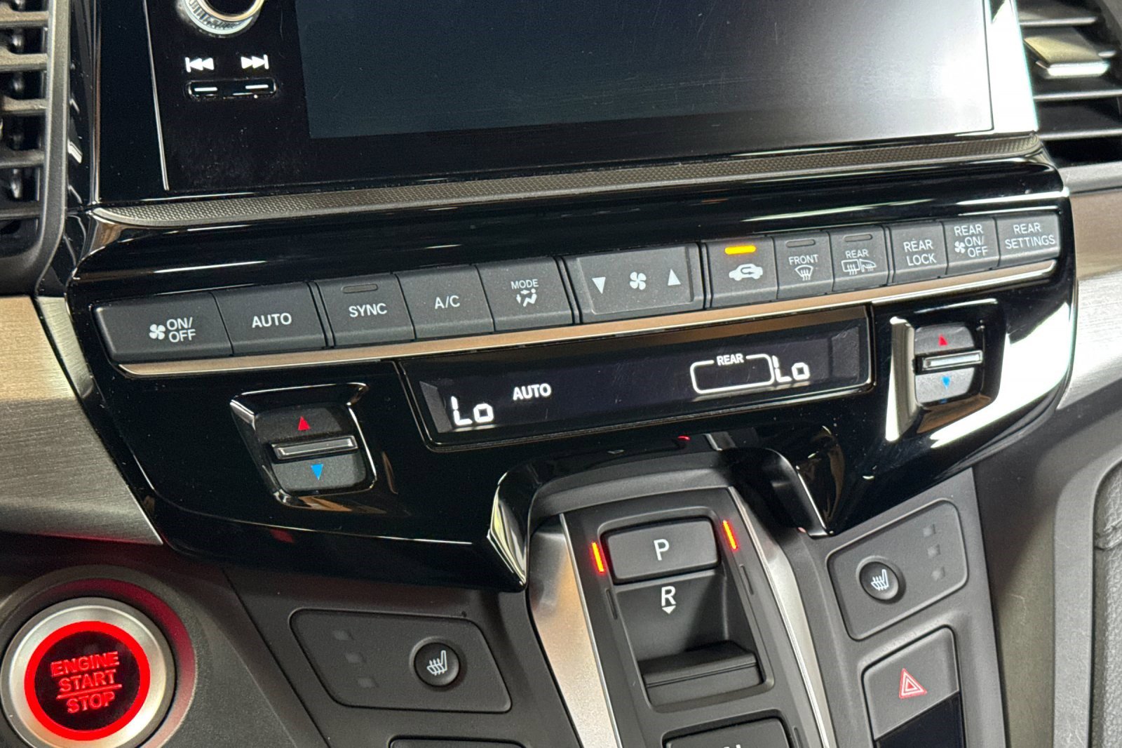 Used 2025 Honda Odyssey Sport-L image 18